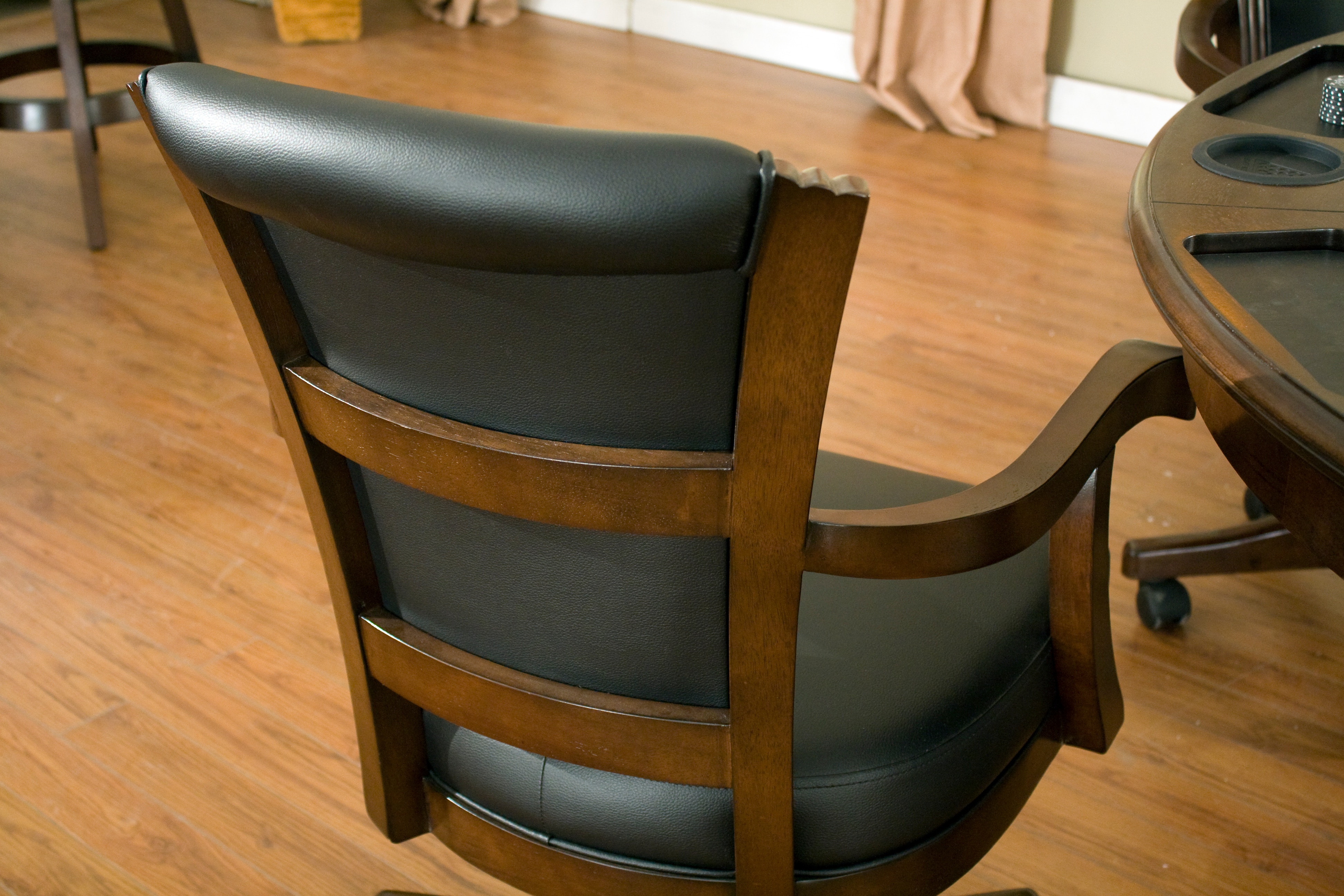 Legacy Billiards Bar and Game Room Game Chair Elite Gas Lift Game